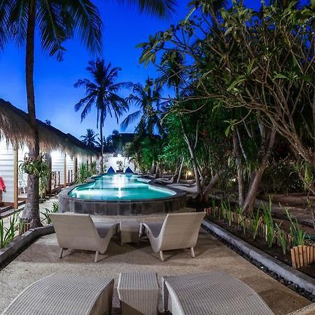 Manta Dive Gili Trawangan Resort Екстериор снимка