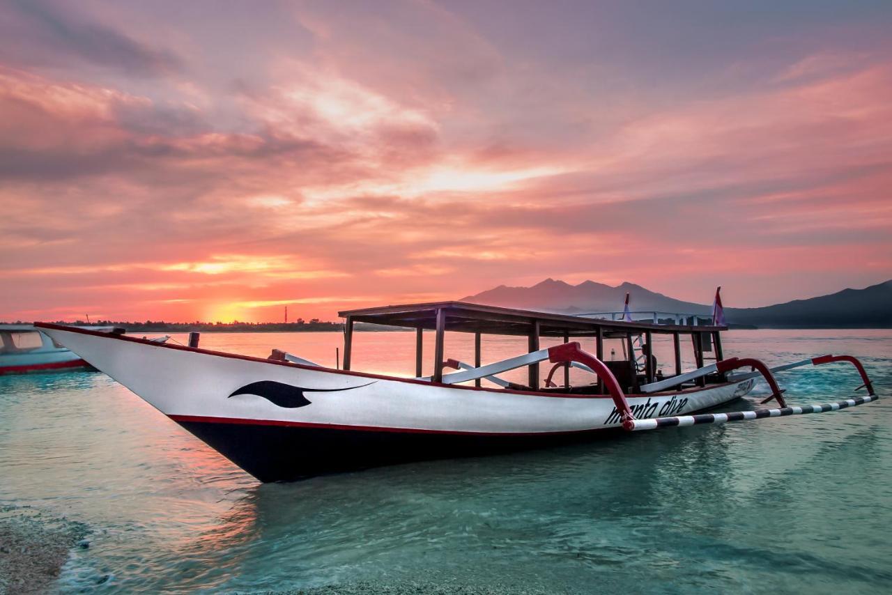 Manta Dive Gili Trawangan Resort Екстериор снимка
